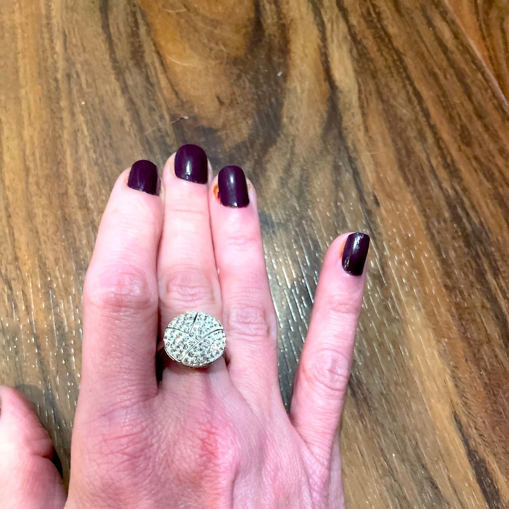 Glamorous Silver Ring Size 7.5